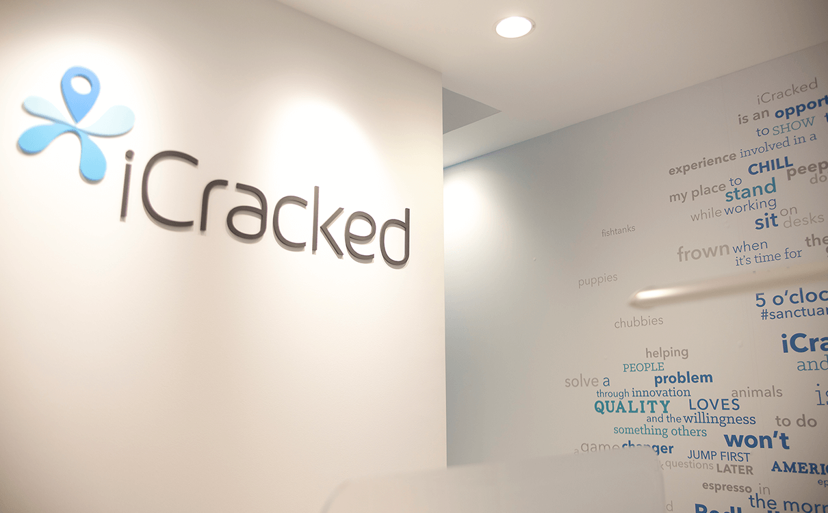 iCracked Store 吉祥寺店